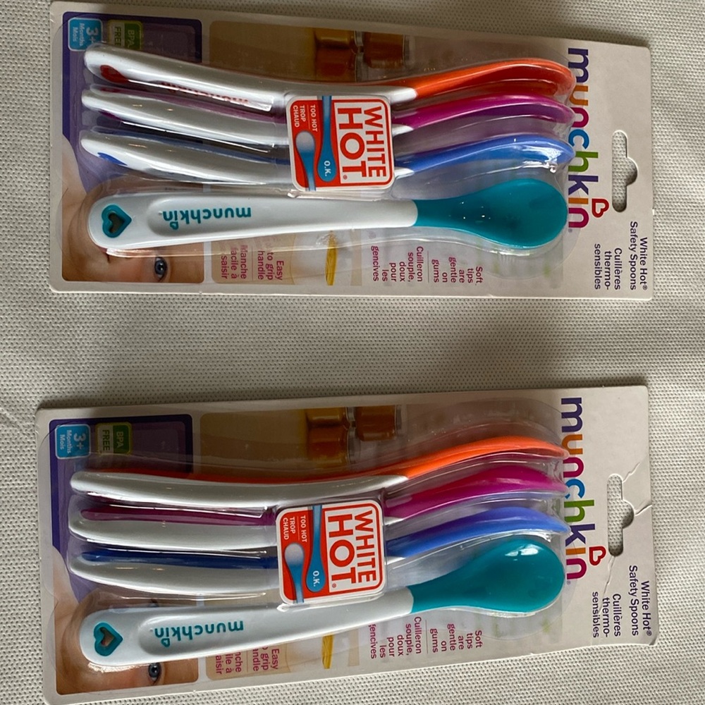 Two packages of 4 Munchkin safety spoon unopened unused.